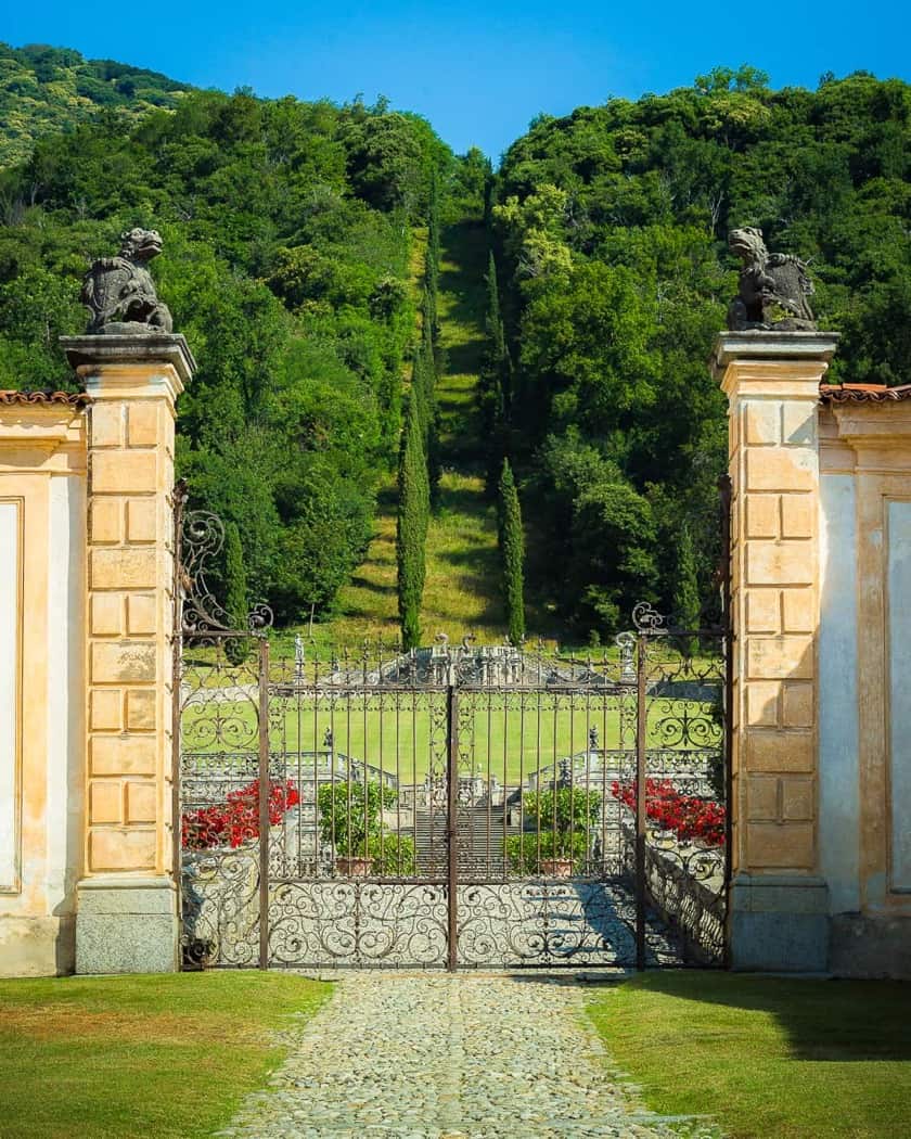 Sala da pranzo storica della Villa con arredi d’epoca