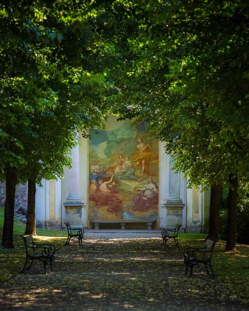 Camere nobiliari della Villa arredate con eleganza sobria