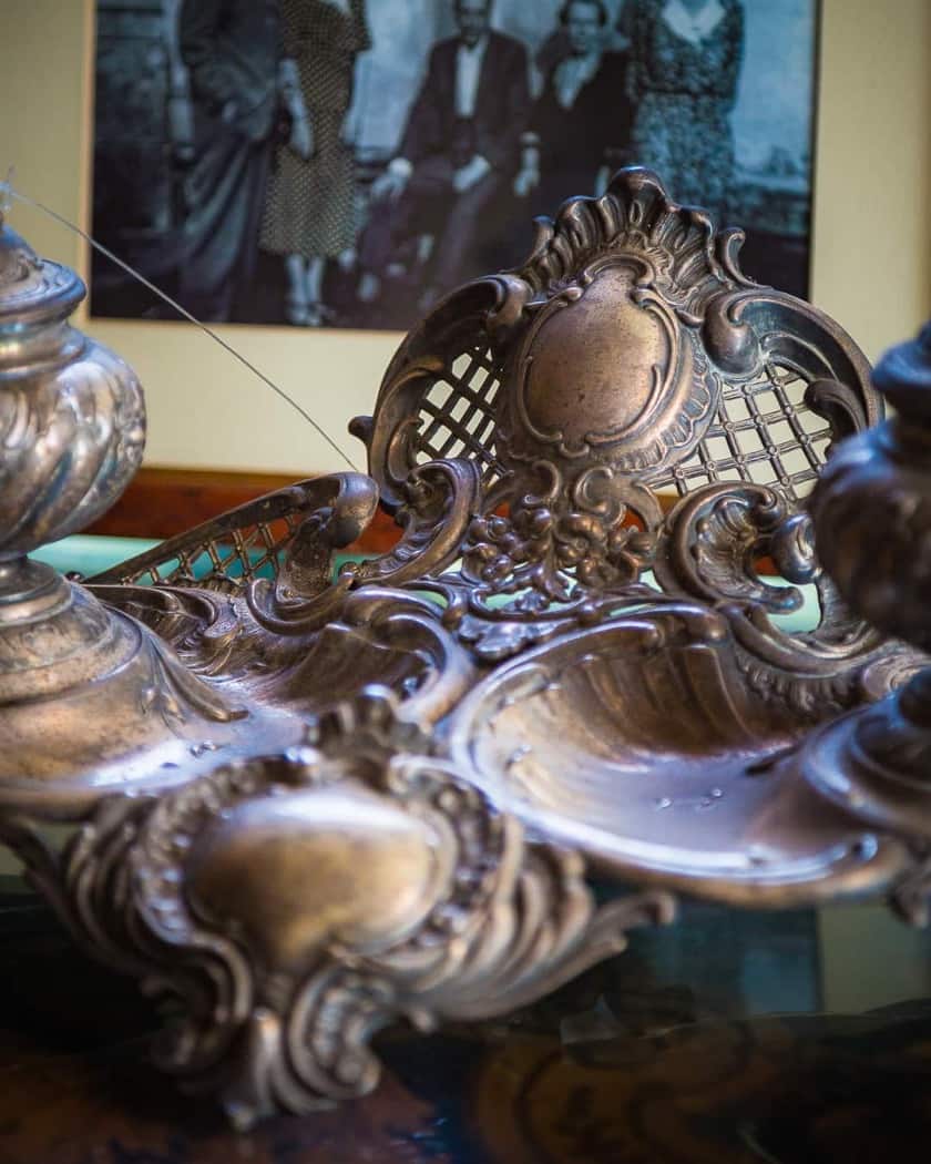 Terrazza panoramica della Villa che apre la vista sulla valle varesina